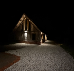 Éclairage d'une maison en colombage